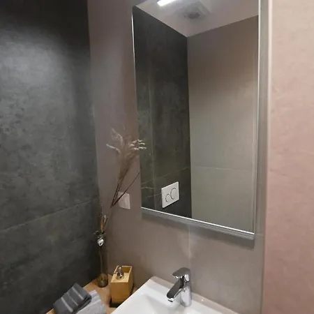 Sea View Deluxe Apartment Rijeka Exterior foto