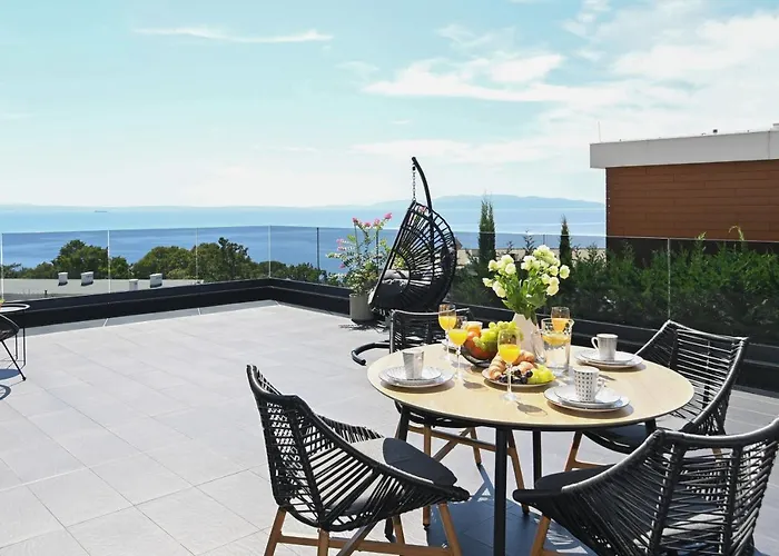 Sea View Deluxe Apartment