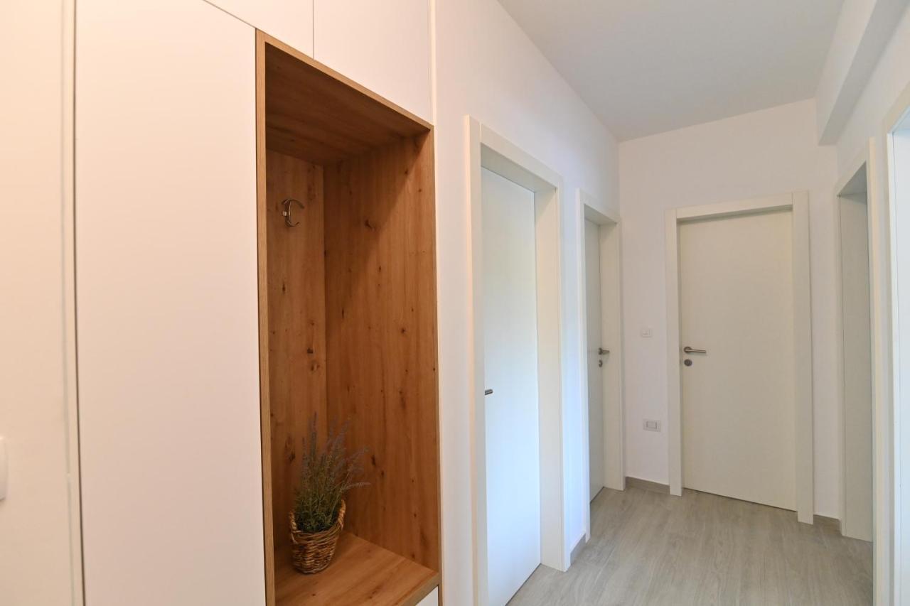 Sea View Deluxe Apartment *
