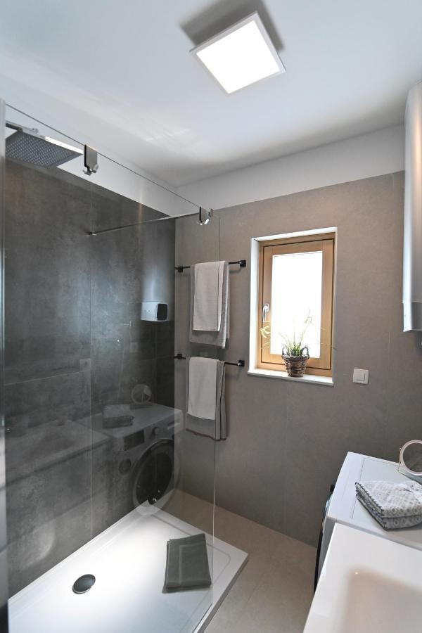 Sea View Deluxe Apartment Rijeka