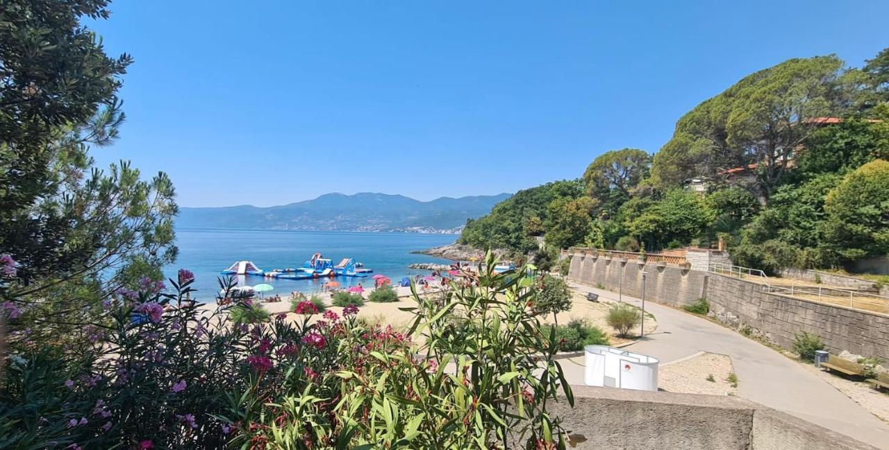 Sea View Deluxe Apartment