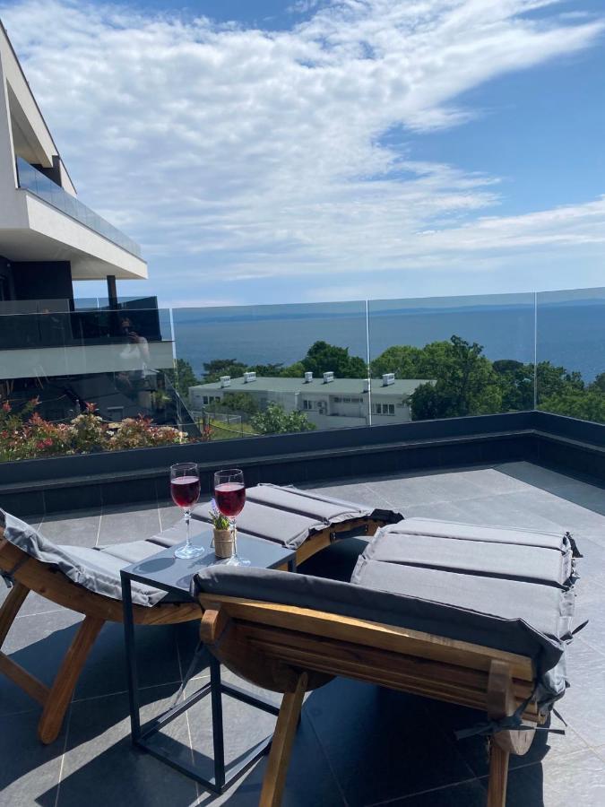 Sea View Deluxe *